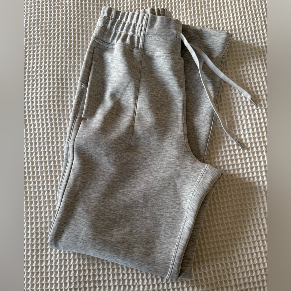 LULULEMON Soft Ambition High Rise Jogger
*like new - Picture 5 of 5
